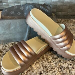Cougar Metallic Bronze Slide Sandals